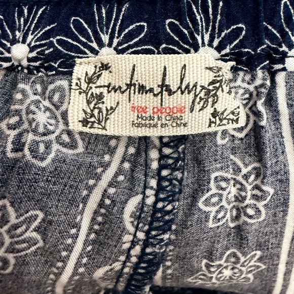 Intimately Free People Navy Boho Bandana Style Print Wide Leg Pants sz - Picture 7 of 11